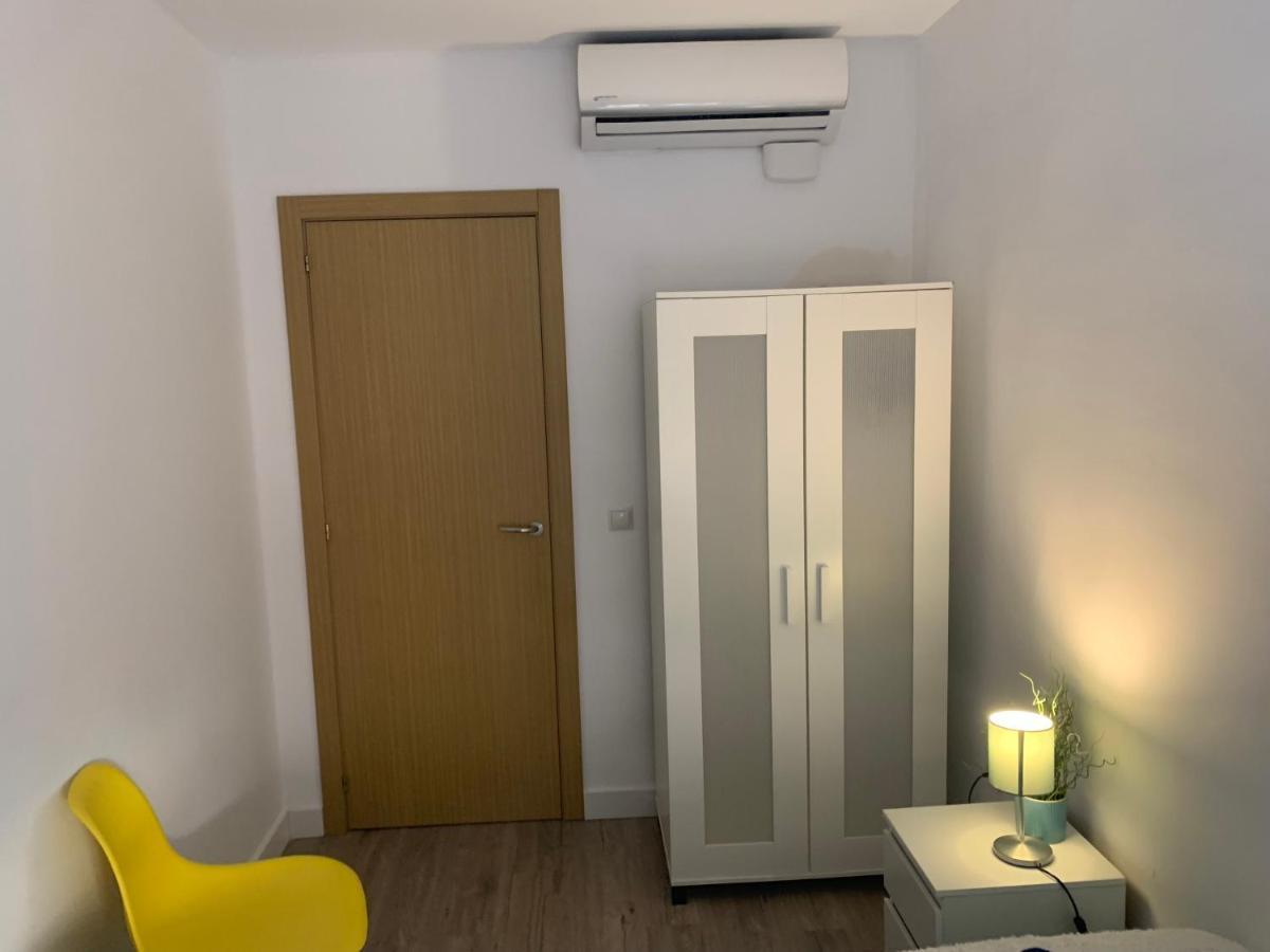 Centro Grupos Malaga Parking Gratis 3 Apartman Kültér fotó