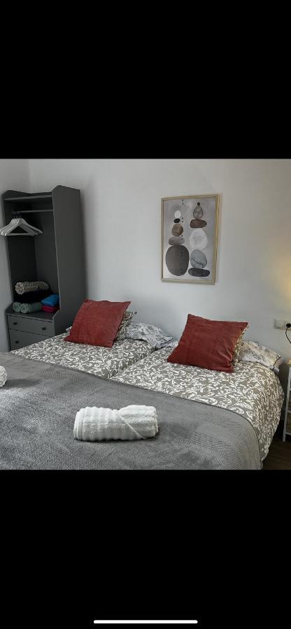 Centro Grupos Malaga Parking Gratis 3 Apartman Kültér fotó